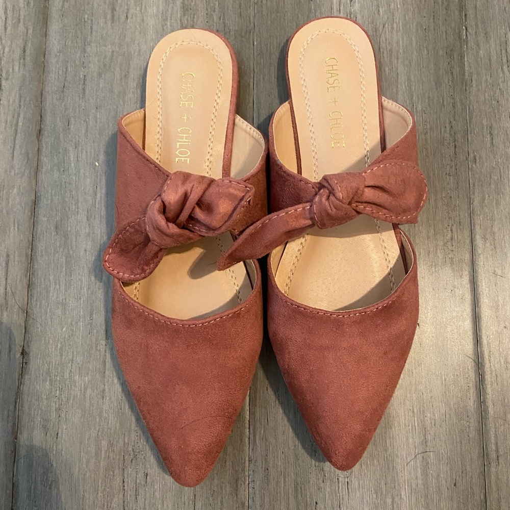 NIB suede mauve slip on flats